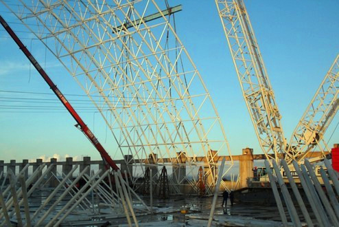 盘锦枝江五柳树市场北大门网架工程